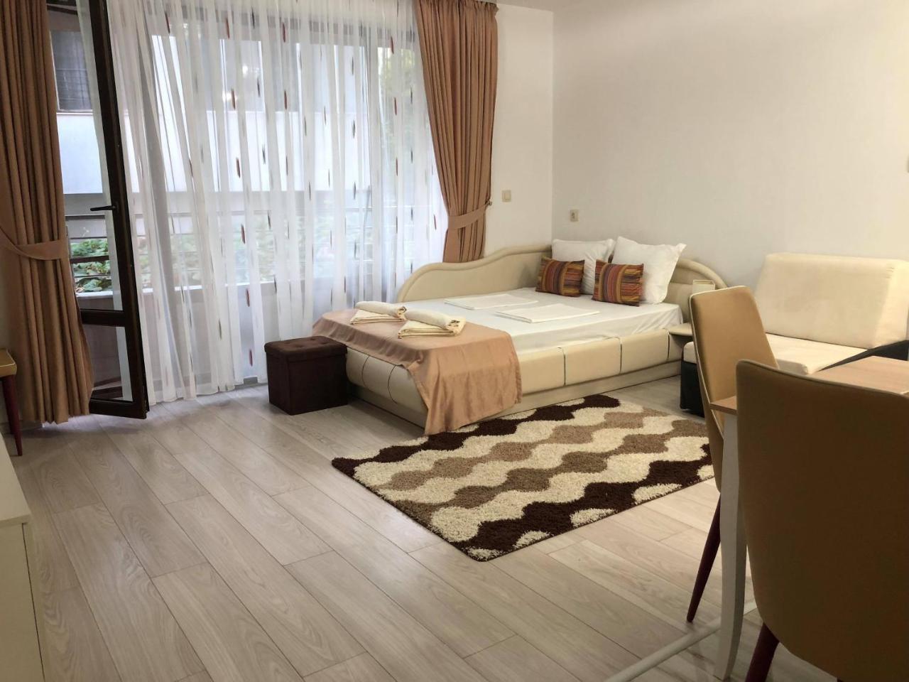 Apartment Park Comfort 桑丹斯基 外观 照片
